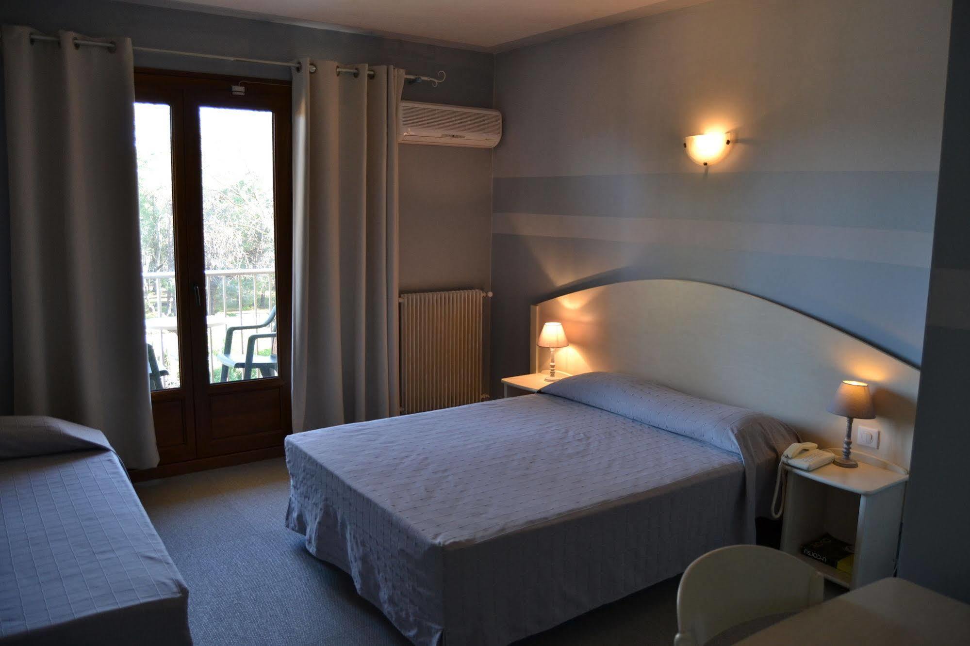 Hotel Cyrnea Calvi  Kültér fotó