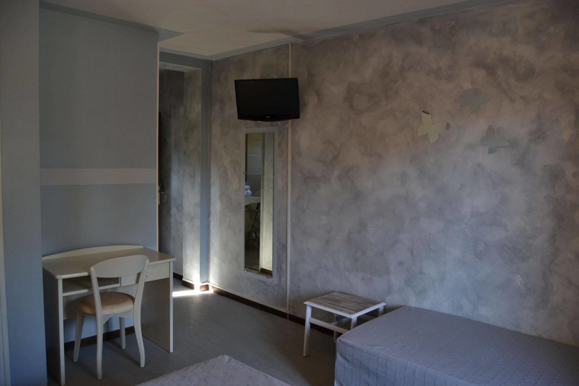 Hotel Cyrnea Calvi  Kültér fotó