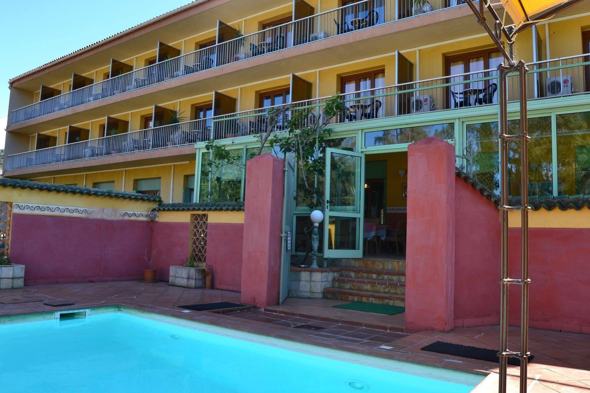 Hotel Cyrnea Calvi  Kültér fotó