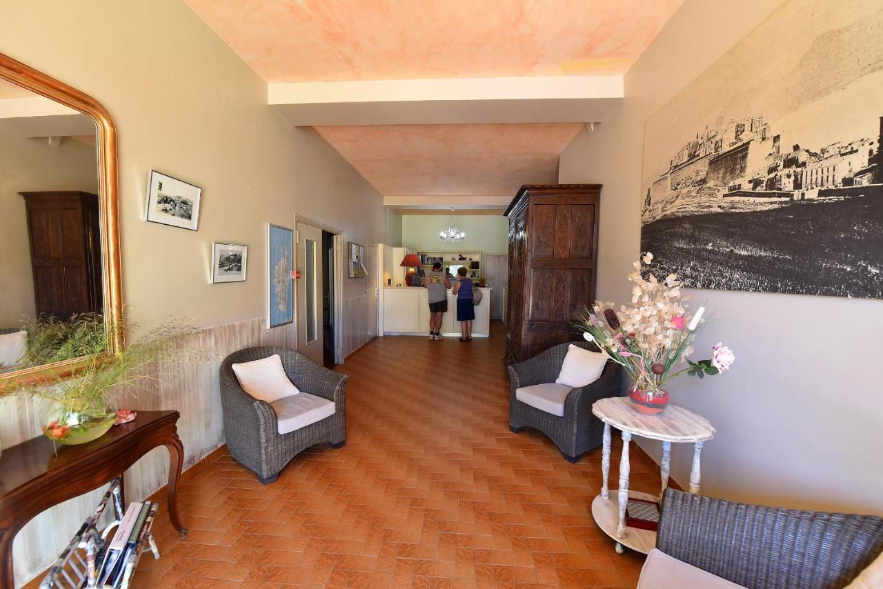 Hotel Cyrnea Calvi  Kültér fotó